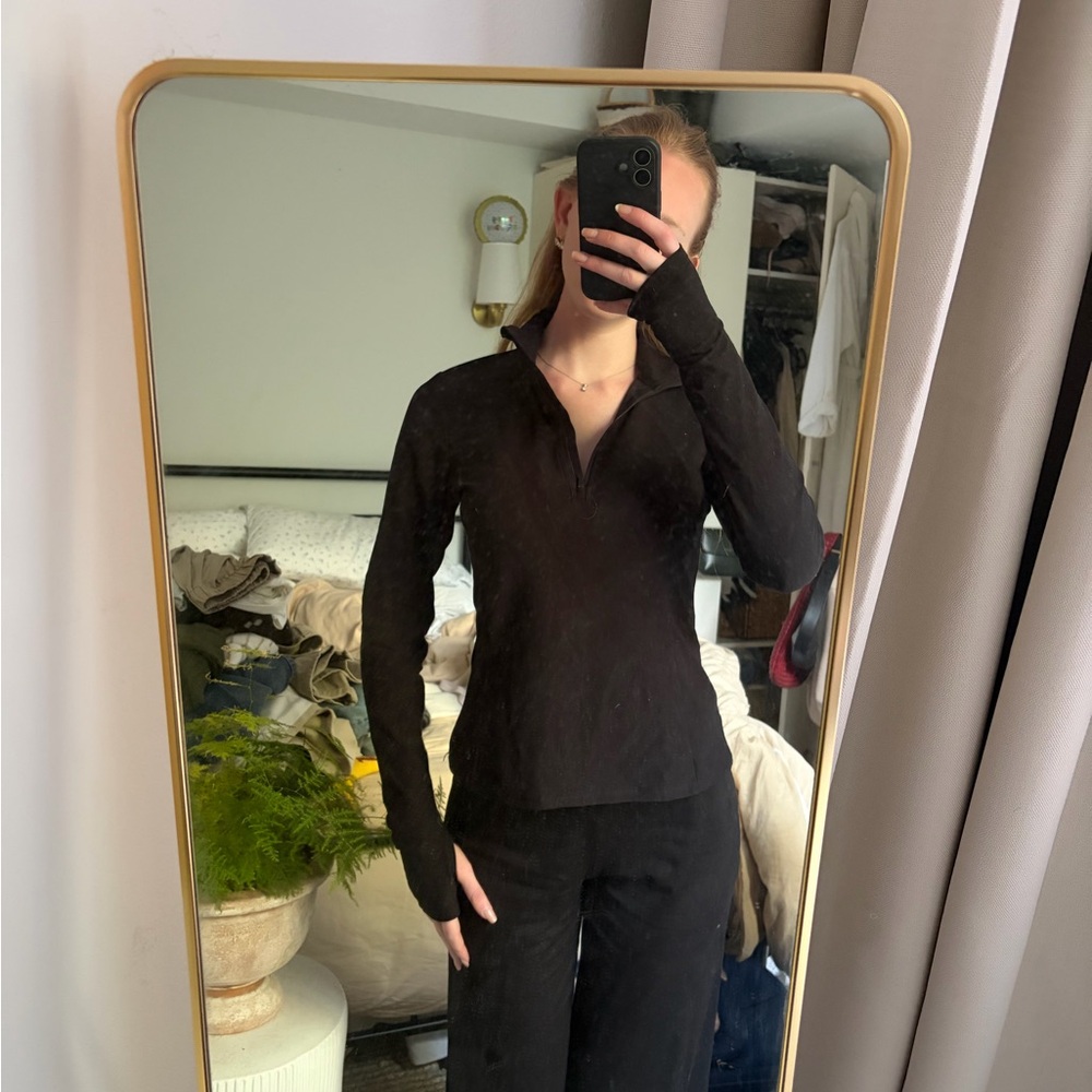 Alo Women's Black Long-Sleeve Quarter Zip
